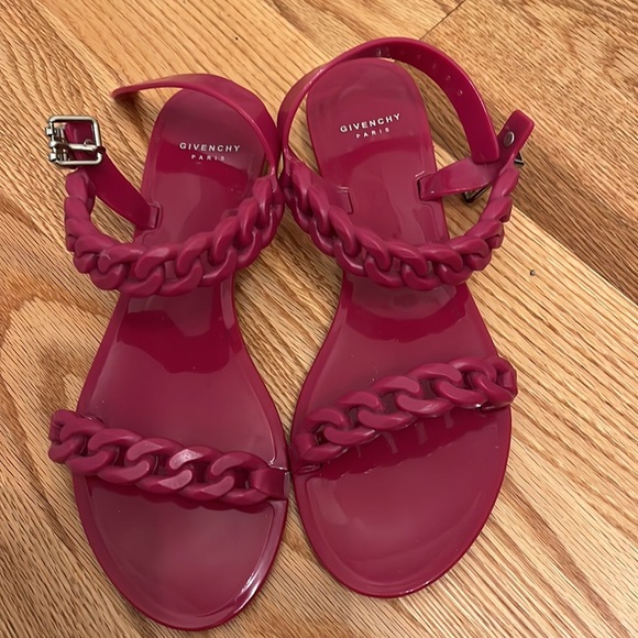 Hot pink Givenchy jellies - Picture 2 of 5